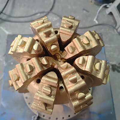 เครื่องเจาะเพชรแบบฉีดผงแบบที่กําหนดเอง สําหรับหินบดที่แข็งแรงมาก